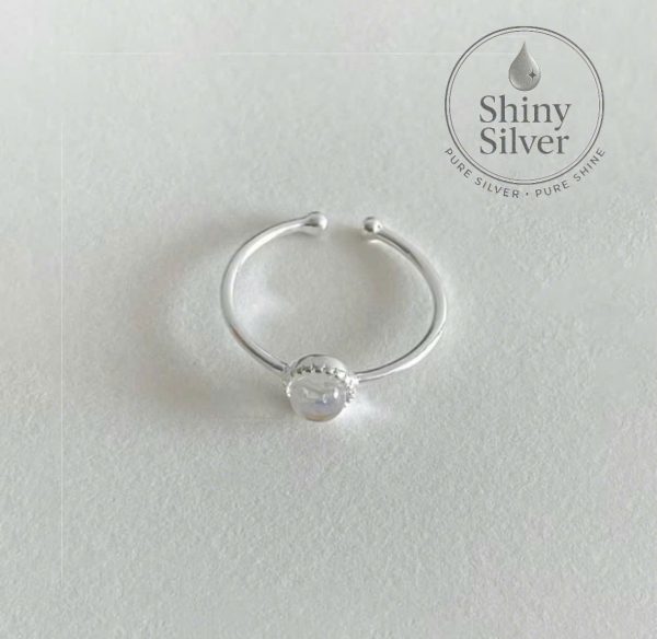 Cách Chọn Nhẫn Đá Moon Hợp Mệnh